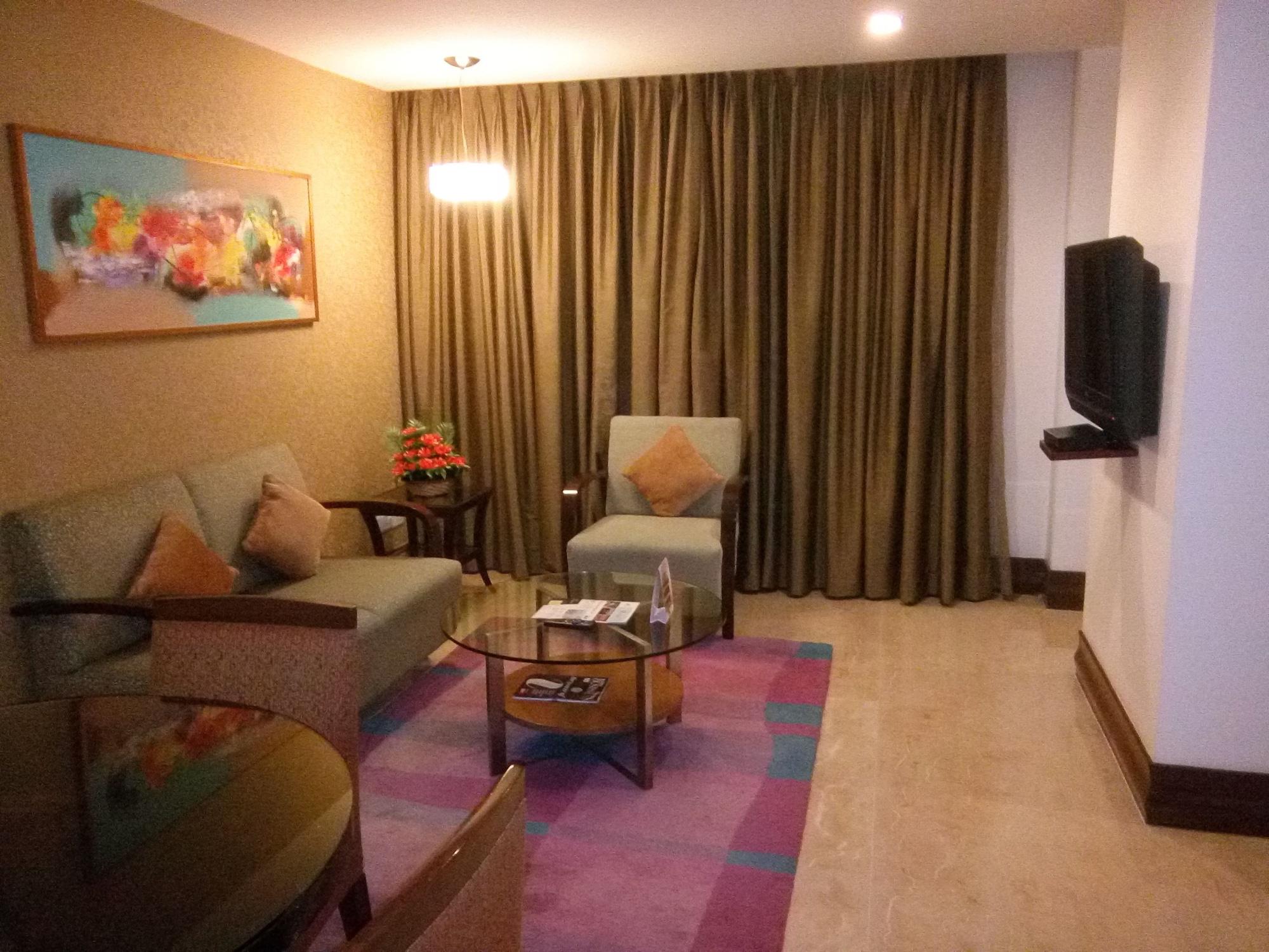 Pride Hotel, Chennai Extérieur photo