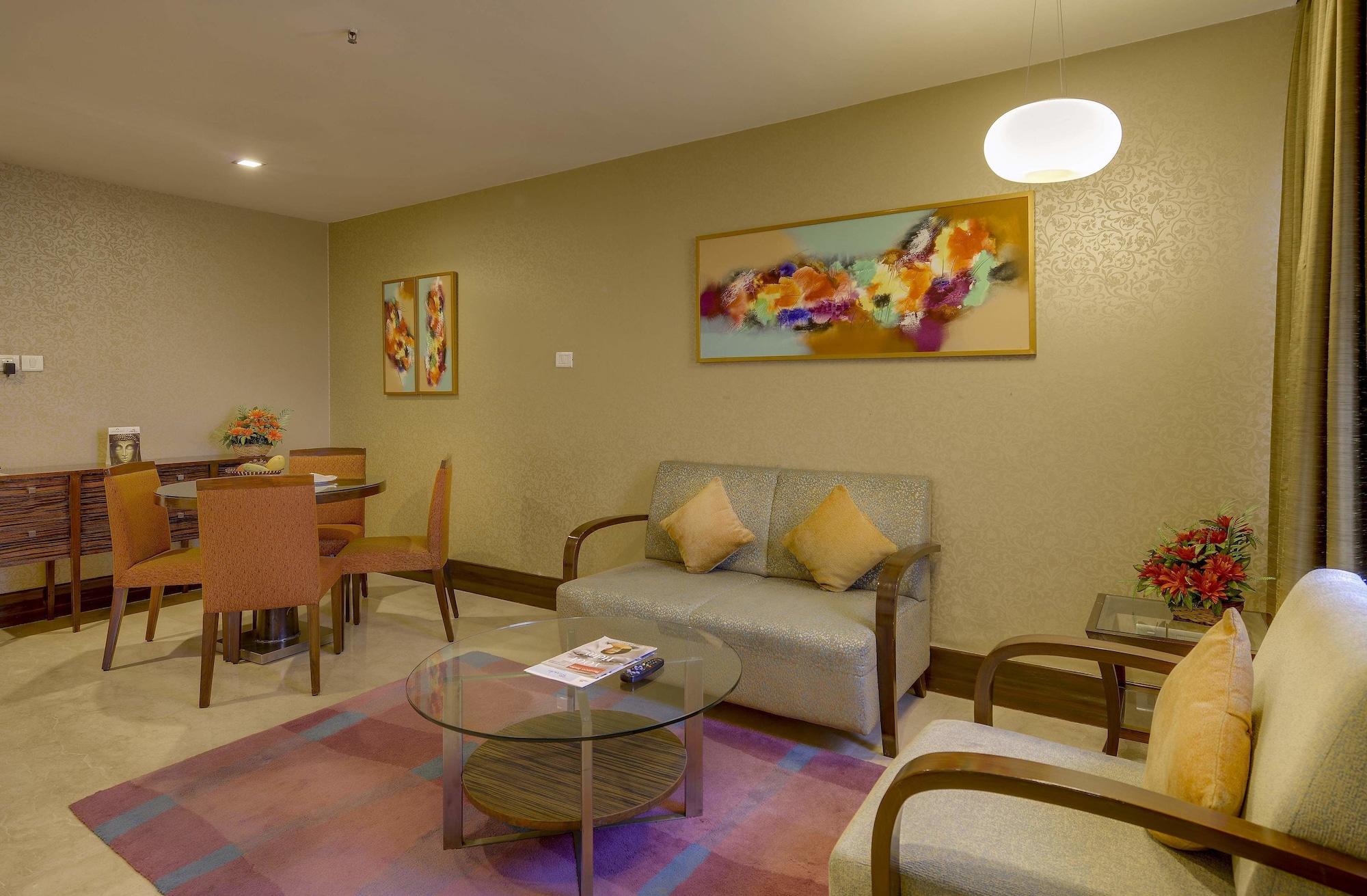 Pride Hotel, Chennai Extérieur photo
