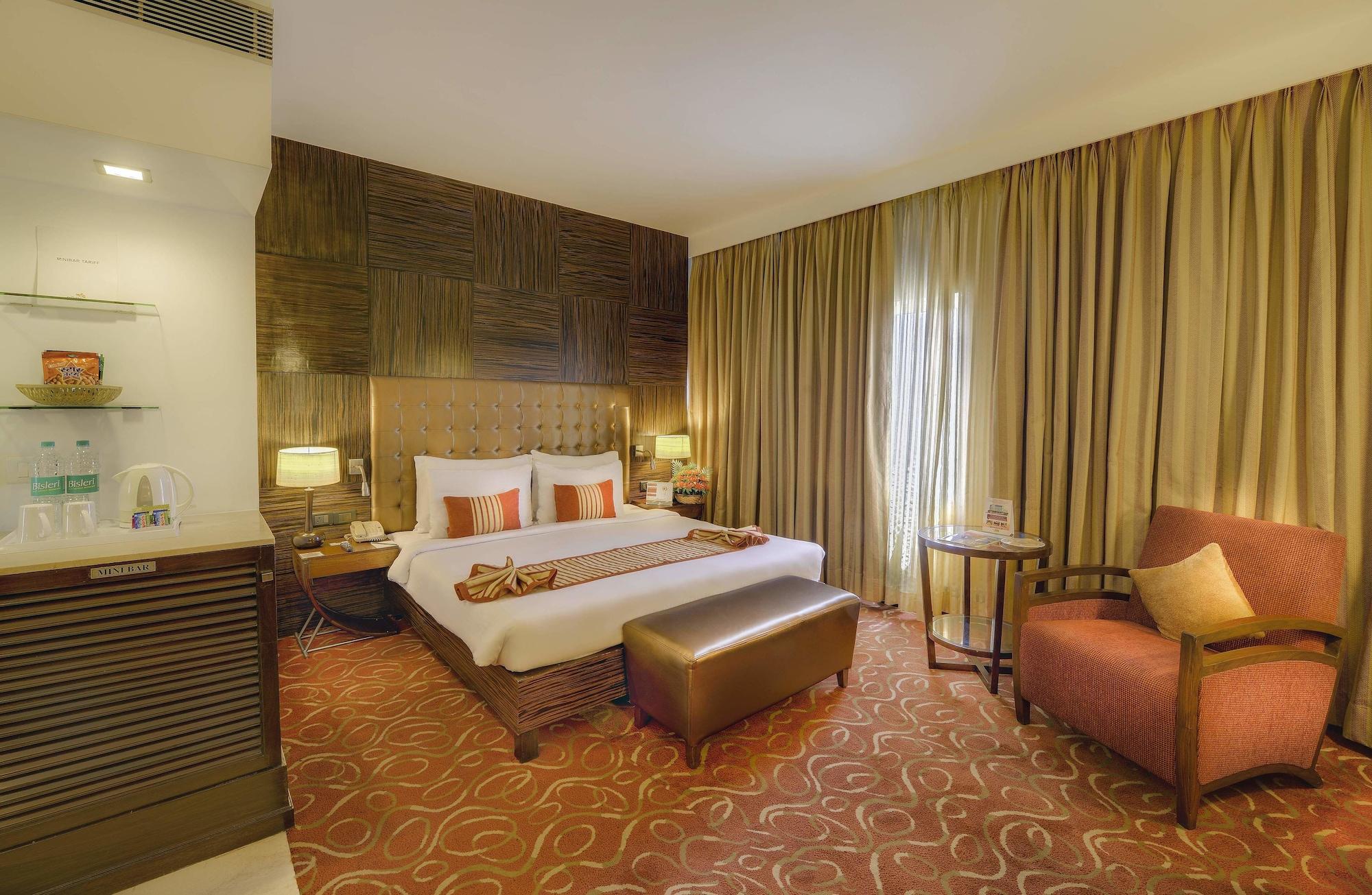 Pride Hotel, Chennai Extérieur photo
