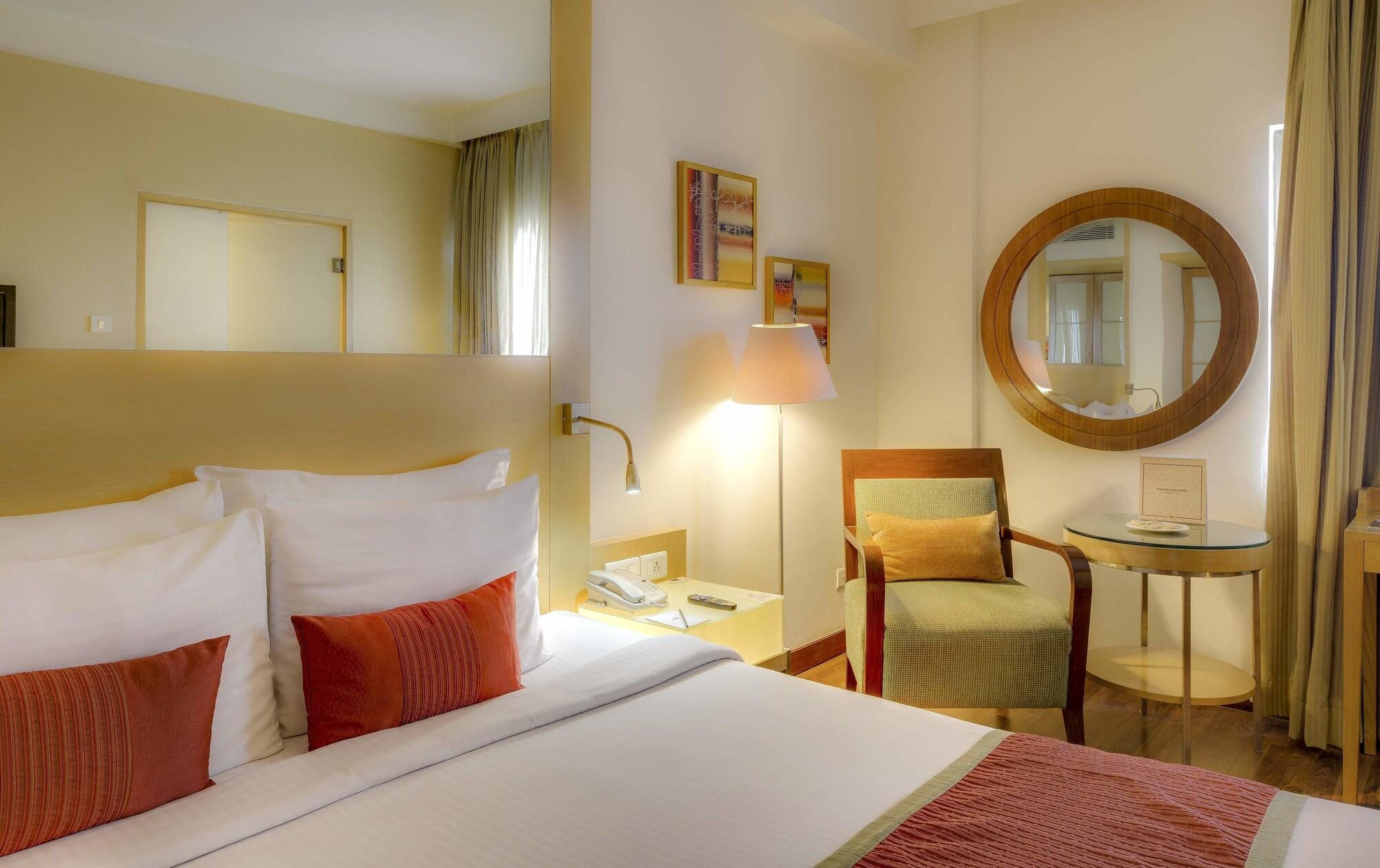 Pride Hotel, Chennai Extérieur photo