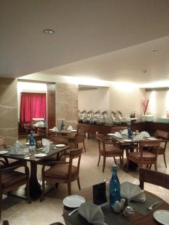 Pride Hotel, Chennai Extérieur photo
