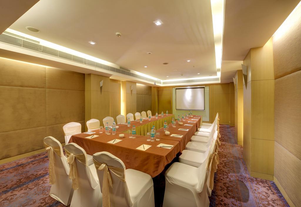 Pride Hotel, Chennai Extérieur photo