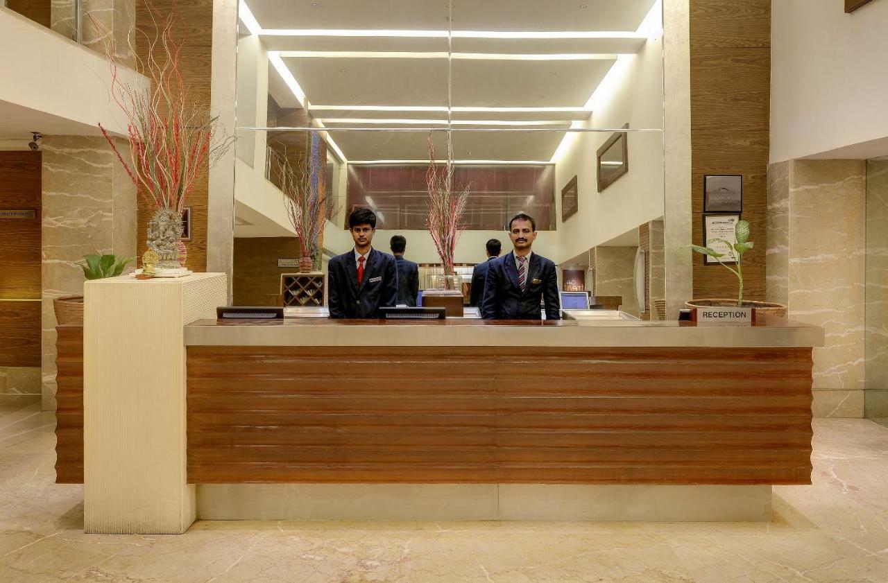 Pride Hotel, Chennai Extérieur photo